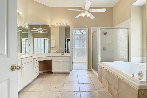 House in Orlando, Florida 4 bedrooms, 294.69 sq.m. № 1648244 - photo 22