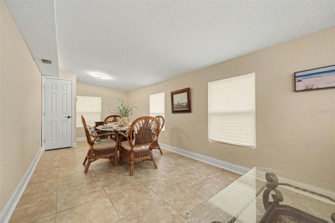 Villa ou maison à vendre à Palm Coast, Floride: 3 chambres, 137.87 m2 № 2318714 - photo 11