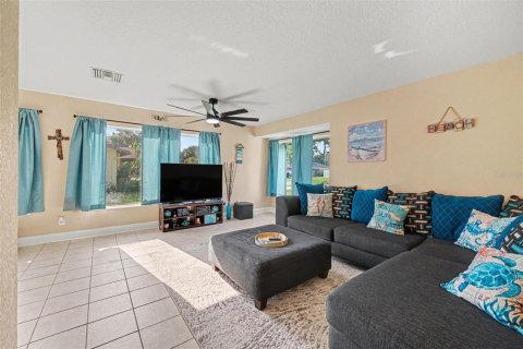 Villa ou maison à vendre à Palm Coast, Floride: 3 chambres, 137.87 m2 № 2318714 - photo 4