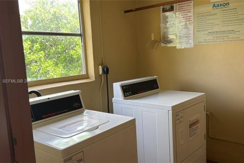 Снять в аренду кондоминиум в Тамарак, Флорида 1 спальня, 61.32м2, № 2060996 - фото 13