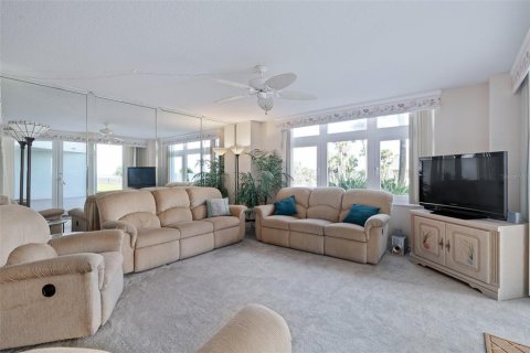 Condo in Ormond Beach, Florida, 2 bedrooms  № 1894288 - photo 9