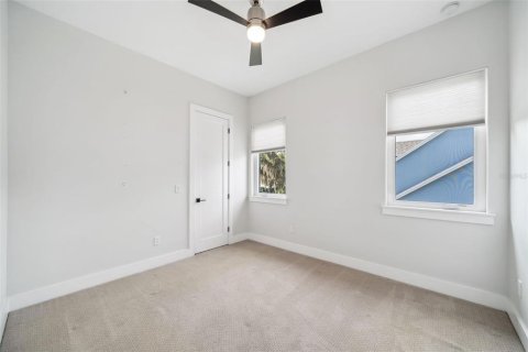Casa en venta en Winter Park, Florida, 5 dormitorios, 291.06 m2 № 1686450 - foto 26