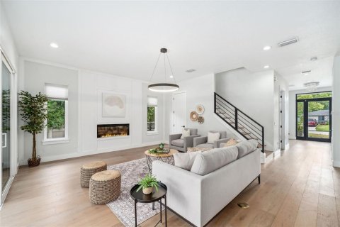 Casa en venta en Winter Park, Florida, 5 dormitorios, 291.06 m2 № 1686450 - foto 16
