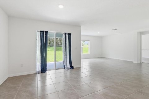 Villa ou maison à louer à Ocala, Floride: 4 chambres, 169.73 m2 № 2318895 - photo 10