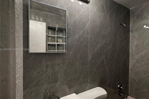 Снять в аренду квартиру в Халландейл-Бич, Флорида 2 спальни, 264.59м2, № 2003790 - фото 11