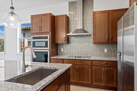 Touwnhouse à vendre à Orlando, Floride: 3 chambres, 158.68 m2 № 1911478 - photo 6
