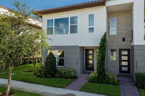 Touwnhouse à vendre à Orlando, Floride: 3 chambres, 158.68 m2 № 1911478 - photo 1