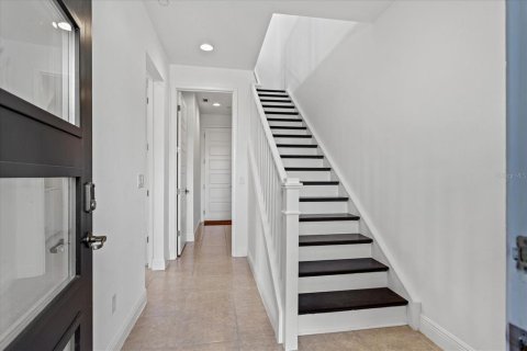 Touwnhouse à vendre à Orlando, Floride: 3 chambres, 158.68 m2 № 1911478 - photo 2