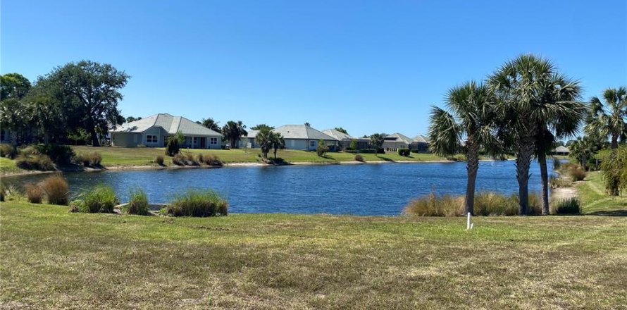 Terreno en Palm Coast, Florida № 1717225