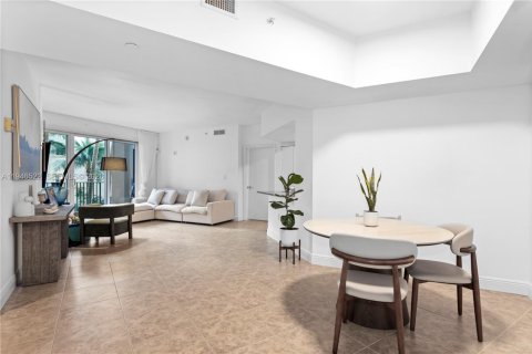 Condo in Aventura, Florida, 2 bedrooms  № 2008078