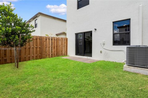 Купить таунхаус в Майами, Флорида 3 спальни, 168.34м2, № 1954229 - фото 22