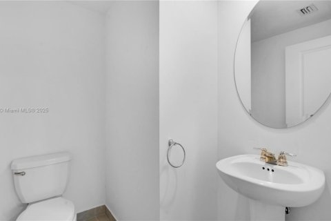 Купить таунхаус в Майами, Флорида 3 спальни, 168.34м2, № 1954229 - фото 18