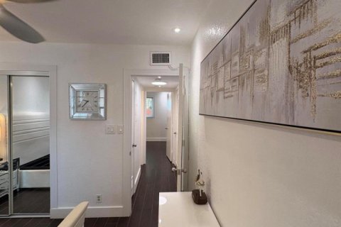 Condominio en alquiler en Fort Lauderdale, Florida, 2 dormitorios, 55.74 m2 № 2085952 - foto 16