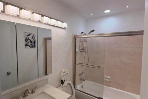Condominio en alquiler en Fort Lauderdale, Florida, 2 dormitorios, 55.74 m2 № 2085952 - foto 17