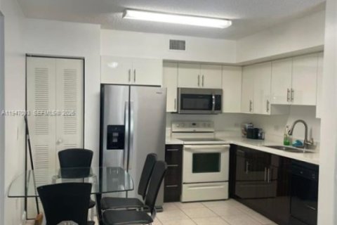 Condo in Hollywood, Florida, 2 bedrooms  № 2003254