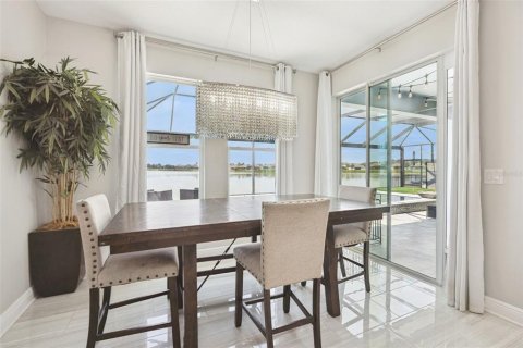 House in Groveland, Florida 5 bedrooms, 323.58 sq.m. № 2223421 - photo 11