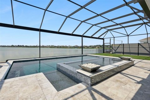 House in Groveland, Florida 5 bedrooms, 323.58 sq.m. № 2223421