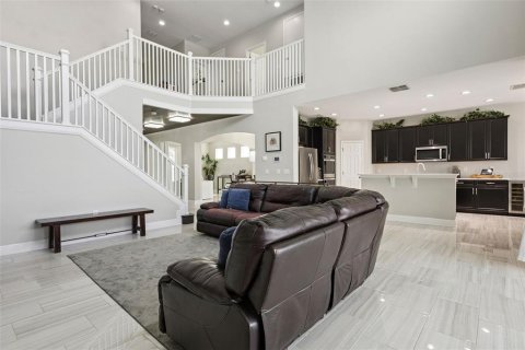 House in Groveland, Florida 5 bedrooms, 323.58 sq.m. № 2223421 - photo 9