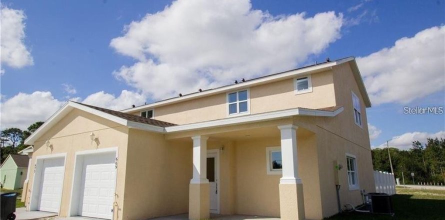Townhouse in Davenport, Florida 3 bedrooms, 140.19 sq.m. № 2349153