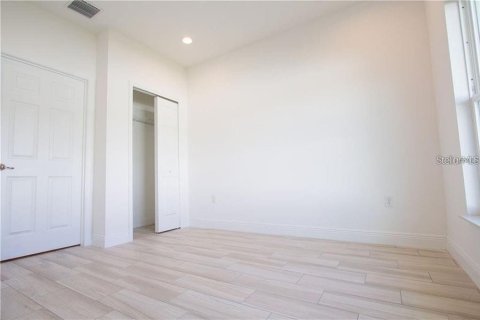 Townhouse in Davenport, Florida 3 bedrooms, 140.19 sq.m. № 2349153 - photo 10