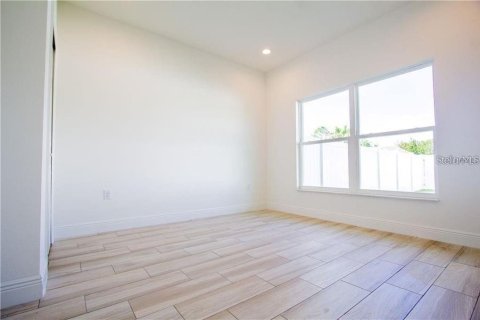 Townhouse in Davenport, Florida 3 bedrooms, 140.19 sq.m. № 2349153 - photo 9