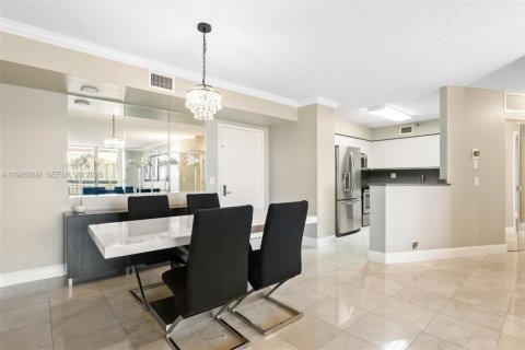 Снять в аренду кондоминиум в Авентура, Флорида 2 спальни, 109.72м2, № 2004595 - фото 13