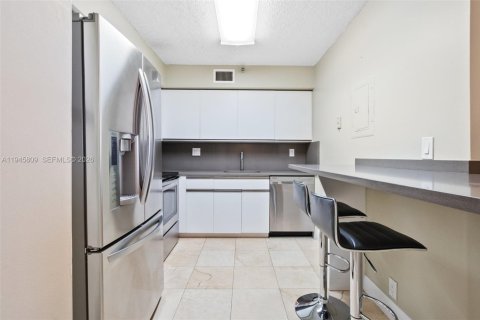 Снять в аренду кондоминиум в Авентура, Флорида 2 спальни, 109.72м2, № 2004595 - фото 14