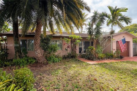 Casa en Sunrise, Florida 3 dormitorios, 102.56 m2 № 2058623