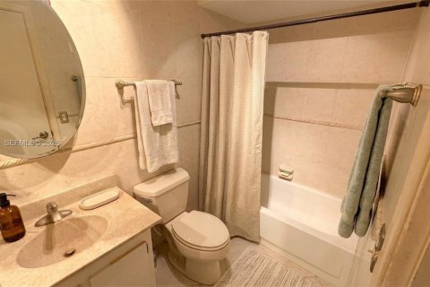 Casa en venta en Sunrise, Florida, 3 dormitorios, 102.56 m2 № 2058623 - foto 18