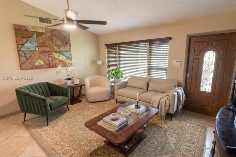 Casa en venta en Sunrise, Florida, 3 dormitorios, 102.56 m2 № 2058623 - foto 2