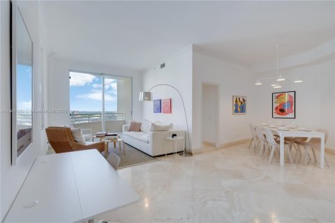Copropriété à vendre à Miami, Floride: 2 chambres, 121.7 m2 № 2059830 - photo 12