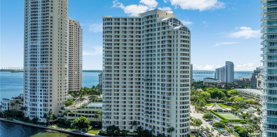 Condo à Miami, Floride, 2 chambres № 2059830