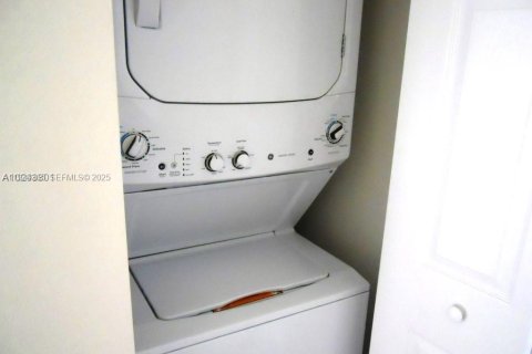 Снять в аренду таунхаус в Хайалиа, Флорида 3 спальни, № 1992694 - фото 12