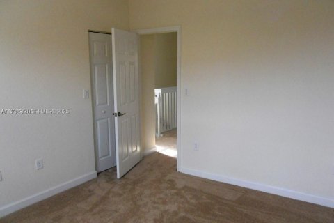 Снять в аренду таунхаус в Хайалиа, Флорида 3 спальни, № 1992694 - фото 10