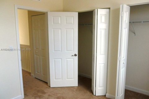 Снять в аренду таунхаус в Хайалиа, Флорида 3 спальни, № 1992694 - фото 11