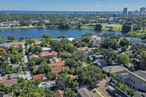 Villa ou maison à vendre à Saint Petersburg, Floride: 3 chambres, 180.32 m2 № 2430827 - photo 2