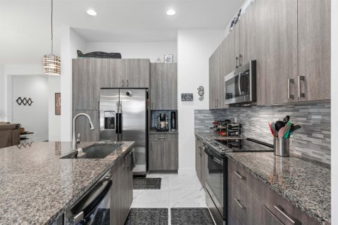 Townhouse in Palm Beach Gardens, Florida 3 bedrooms, 199.18 sq.m. № 2190267 - photo 6