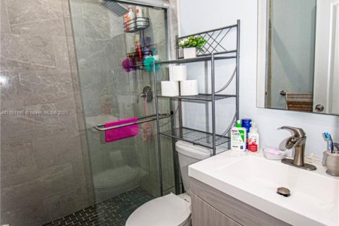 Villa ou maison à vendre à Miami, Floride: 5 chambres, 178.84 m2 № 1985437 - photo 26