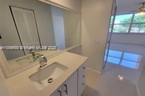 Condo in Margate, Florida, 1 bedroom  № 1750384 - photo 20