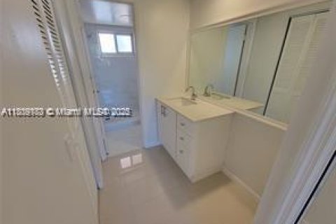 Condo in Margate, Florida, 1 bedroom  № 1750384 - photo 18