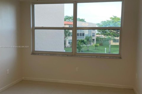 Condo in Margate, Florida, 1 bedroom  № 1750384 - photo 5
