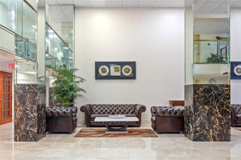 Copropriété à vendre à Sunny Isles Beach, Floride: 2 chambres, 114.46 m2 № 1764465 - photo 19