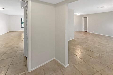 Купить виллу или дом в Спринг-Хилл, Флорида 3 комнаты, 153.57м2, № 1718033 - фото 11