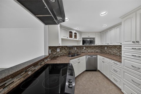 Copropriété à vendre à Fort Lauderdale, Floride: 1 chambre, 83.61 m2 № 2253333 - photo 9