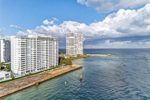Copropriété à vendre à Fort Lauderdale, Floride: 1 chambre, 83.61 m2 № 2253333 - photo 2