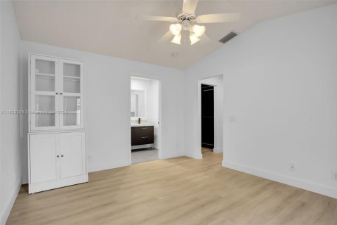 House in Weston, Florida 3 bedrooms, 143.26 sq.m. № 1804346 - photo 27