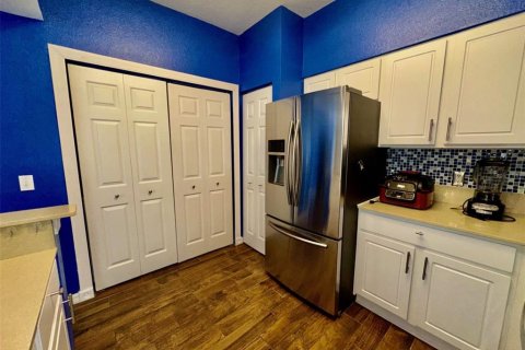 Condo in Gainesville, Florida, 2 bedrooms  № 1856152 - photo 18
