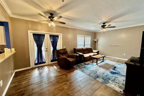 Condo in Gainesville, Florida, 2 bedrooms  № 1856152 - photo 28