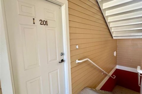 Condo in Gainesville, Florida, 2 bedrooms  № 1856152 - photo 1