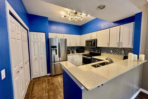 Condo in Gainesville, Florida, 2 bedrooms  № 1856152 - photo 14